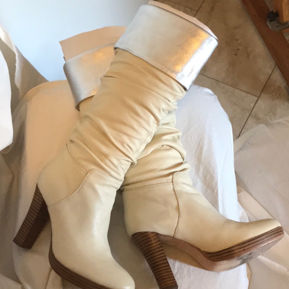 Charles David Leather Cream and Silver Boots. 6B